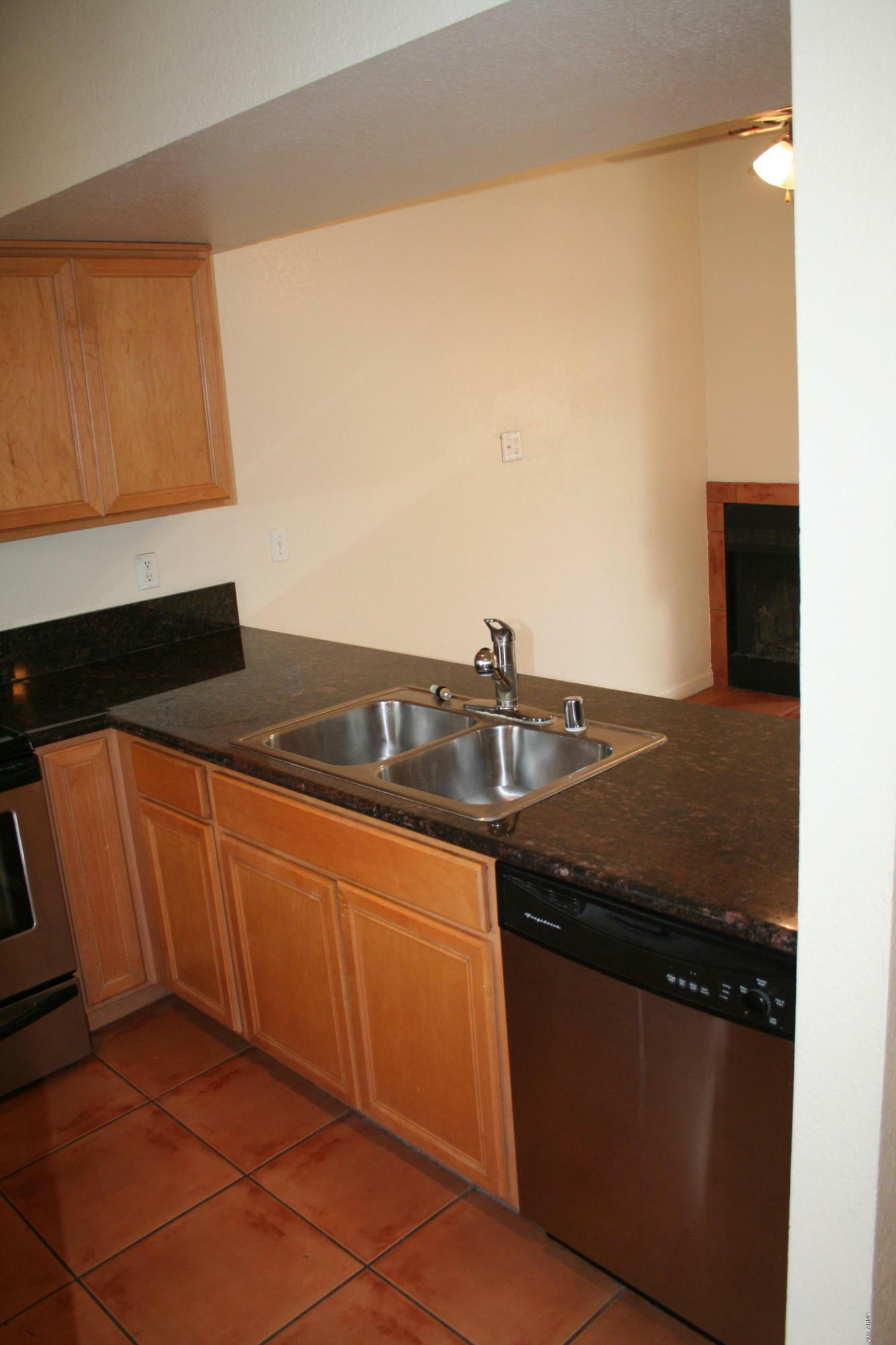 Property Photo:  1065 W 1st Street 203  AZ 85281 