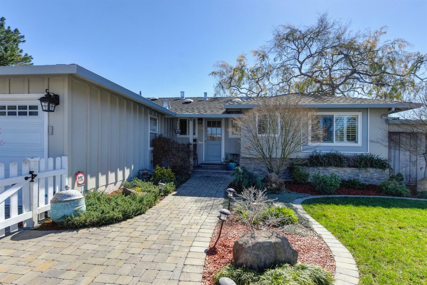 Property Photo:  5050 Trenary Way  CA 95118 