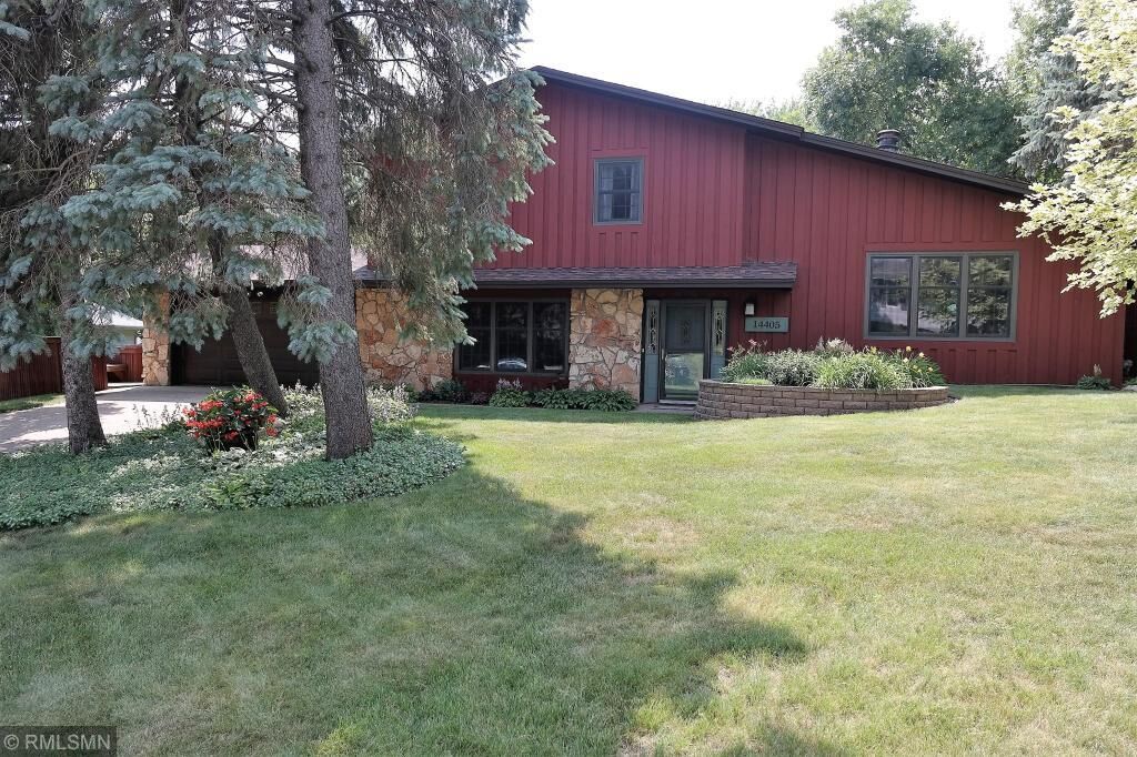 Property Photo:  14405 Garrett Avenue  MN 55124 