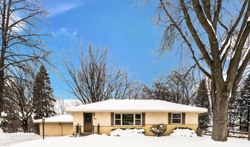 Property Photo:  1713 Rosewood Avenue N  MN 55109 