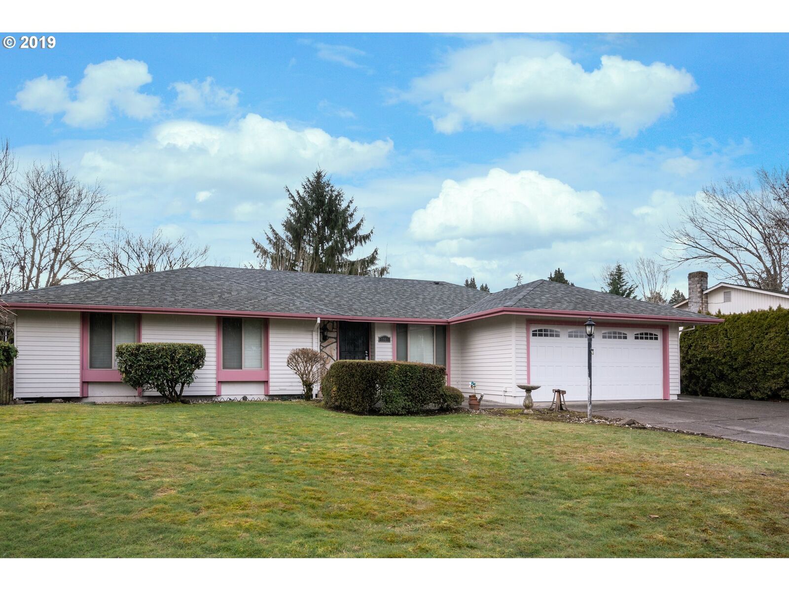 Property Photo: 1901 NW 96th St WA 98665