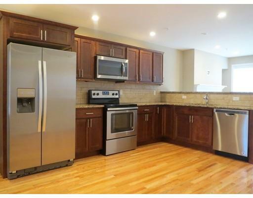 Property Photo:  4 Maple View Ln D  MA 01001 