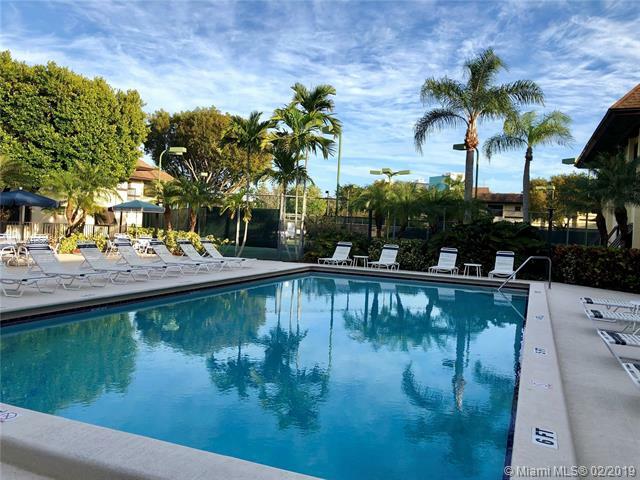 Property Photo: 7975 SW 86th St 202 FL 33143