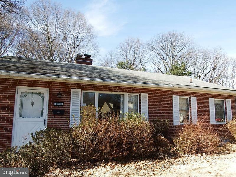 Property Photo:  2036 Woodside Lane  PA 19008 