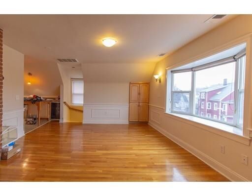 Property Photo:  8 Richardson St 3  MA 02135 
