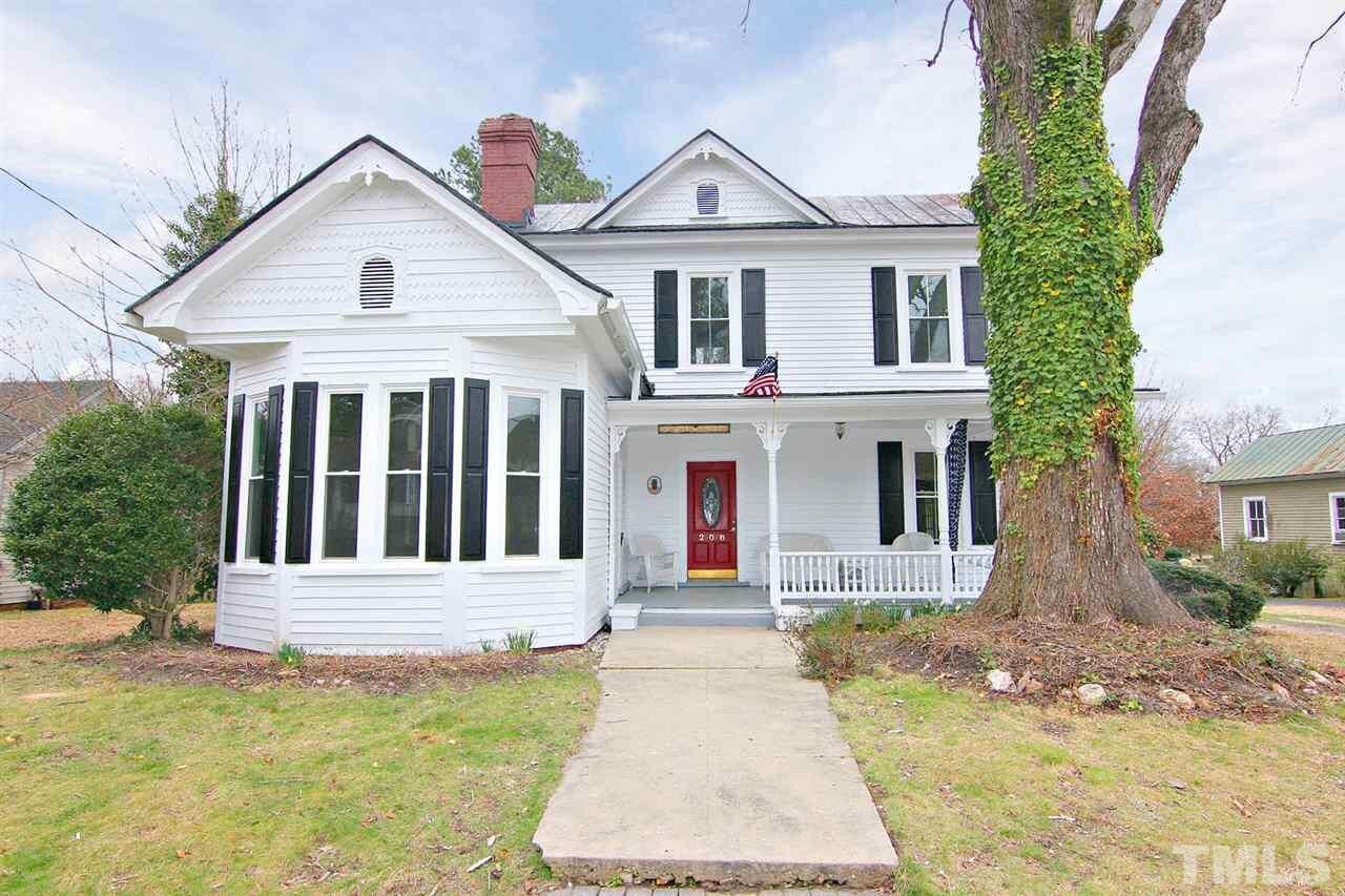 Property Photo:  208 E Branch Street  NC 27882 