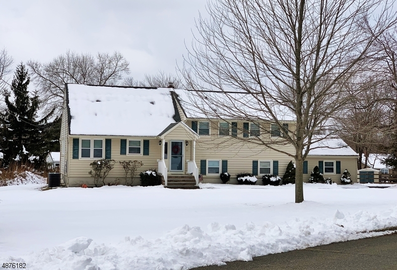 Property Photo:  65 Old Farm House Rd  NJ 07946 