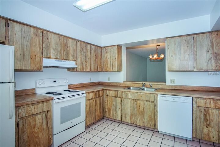 Property Photo: 8416 N Jones Avenue 5 FL 33604