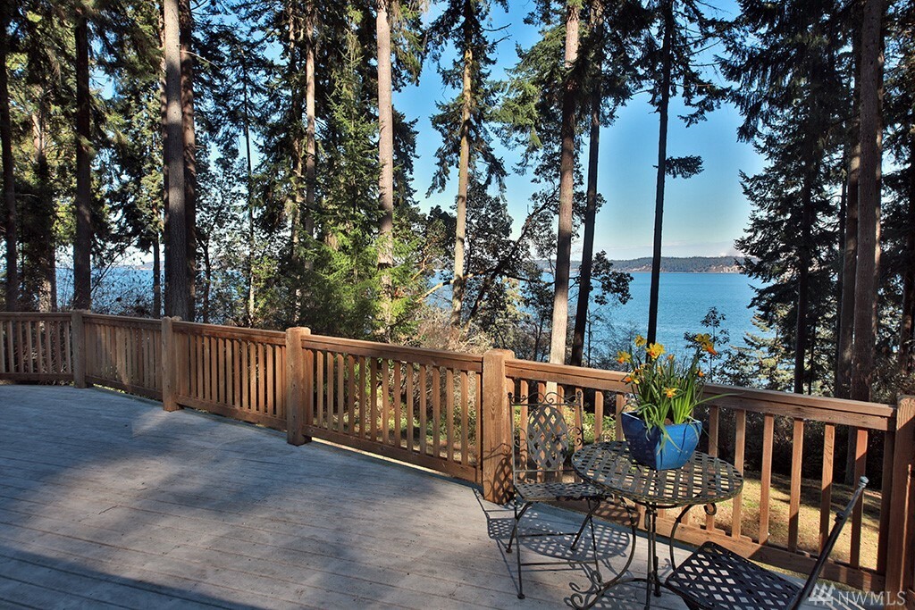 Property Photo:  3727 Saratoga Rd  WA 98260 