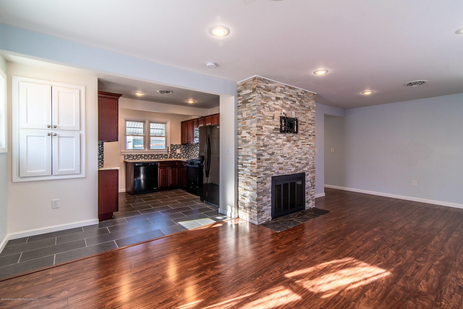 Property Photo:  352 Seaman Avenue  NJ 08722 