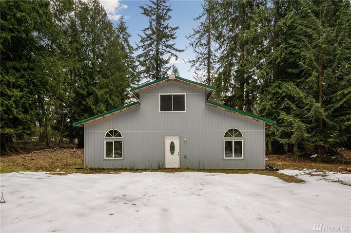 Property Photo: 8504 250th Ave NE WA 98053