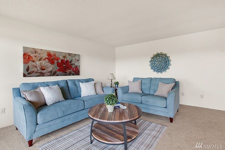 Property Photo:  904 East Bay Dr NE B104  WA 98506 