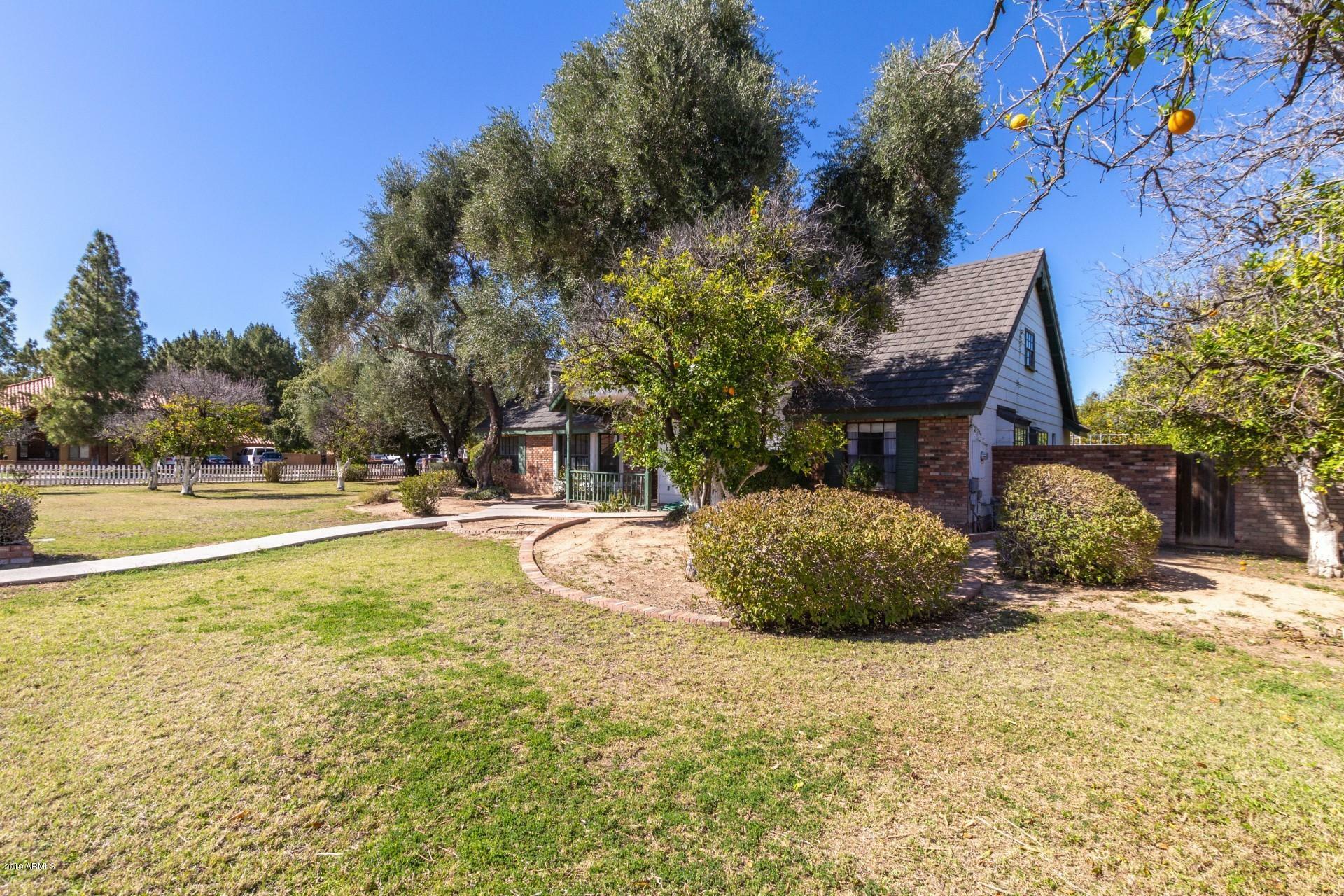 Property Photo:  1824 E Leland Circle  AZ 85203 