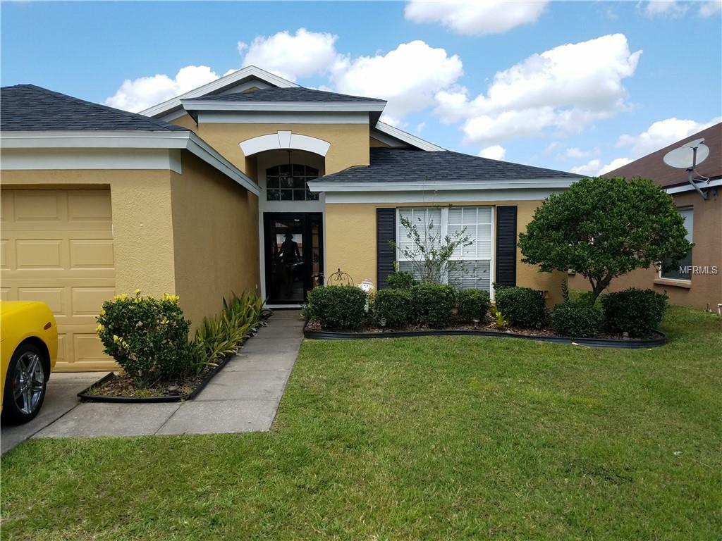Property Photo: 940 Summer Breeze Drive FL 33511