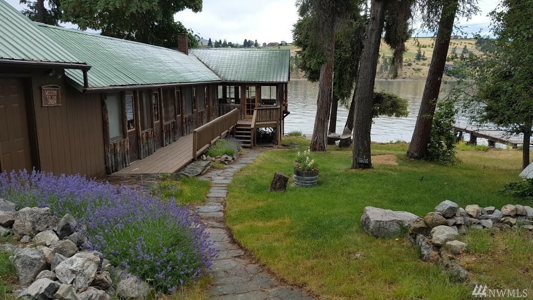 Property Photo:  12022 S Lakeshore Rd  WA 98816 