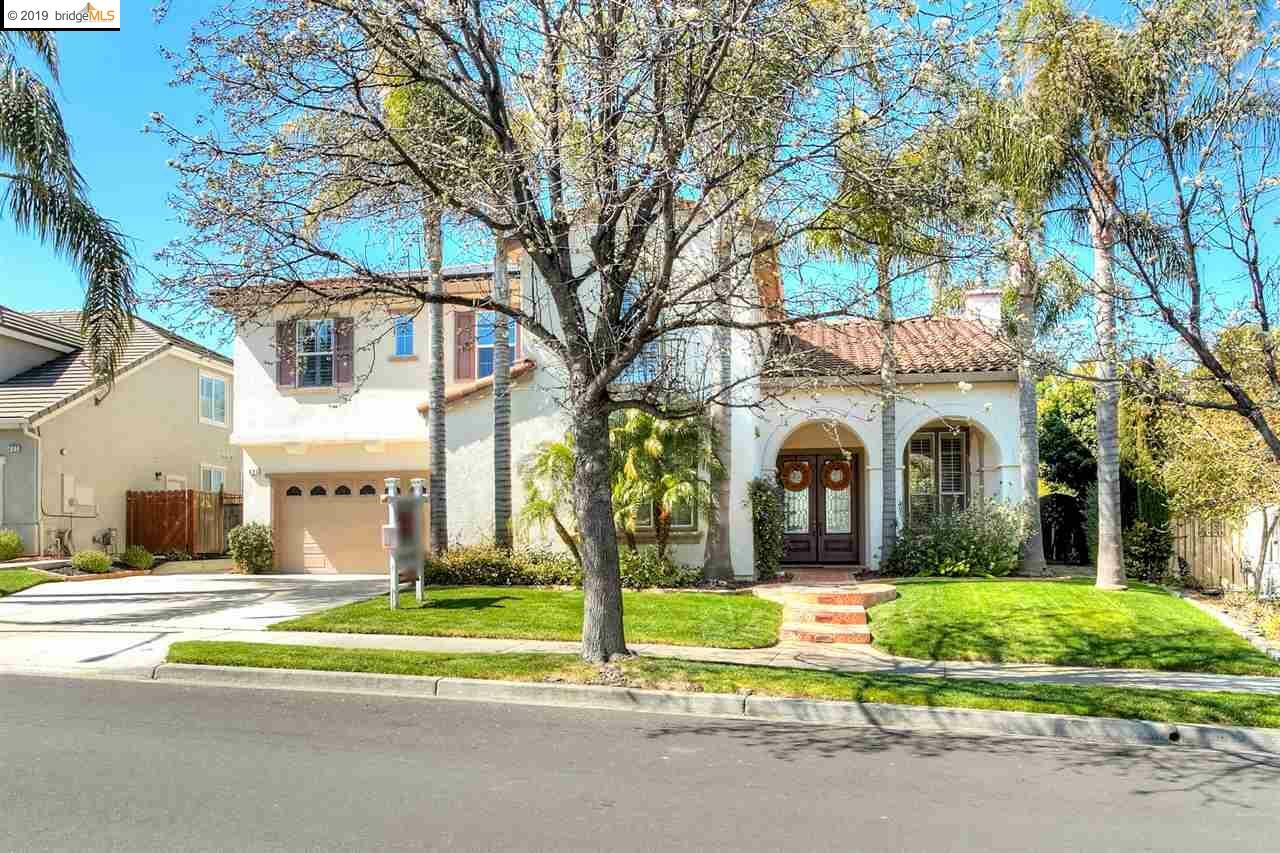 Property Photo:  425 Iron Club Dr  CA 94513 