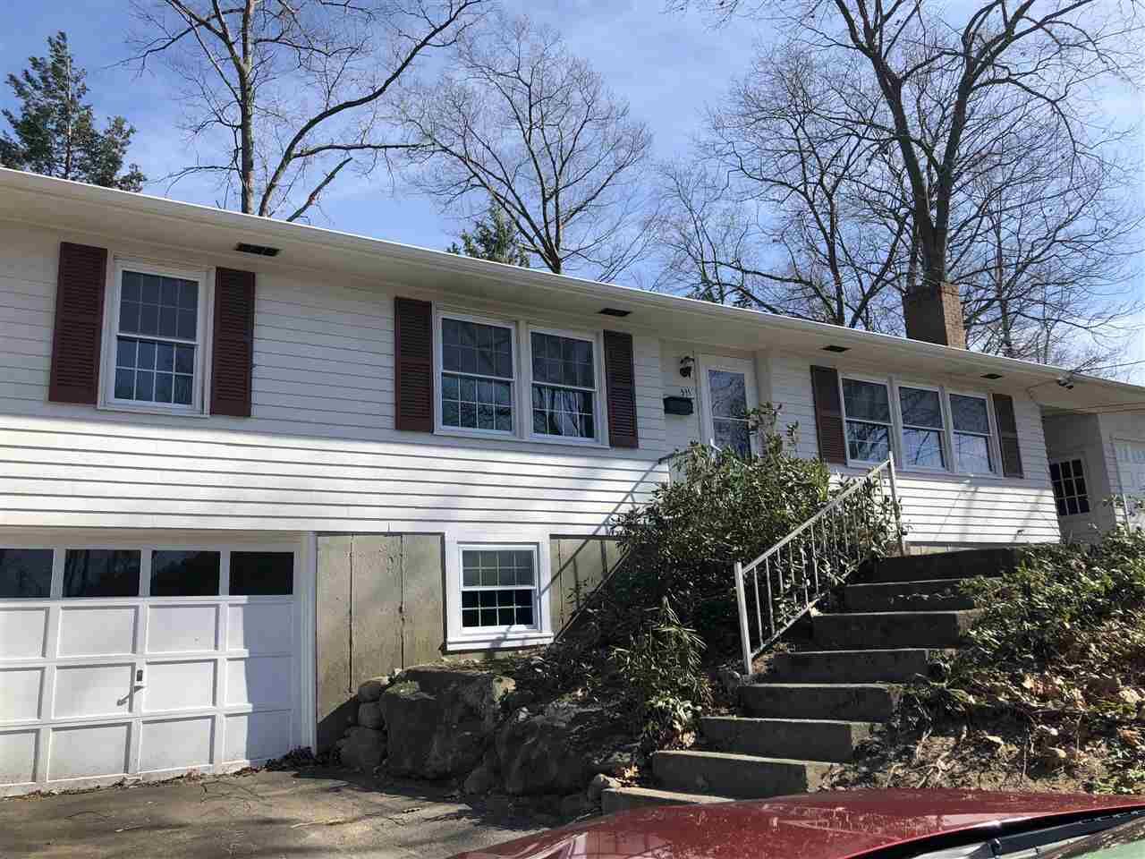 Property Photo:  511 Oak Street  NH 03104 