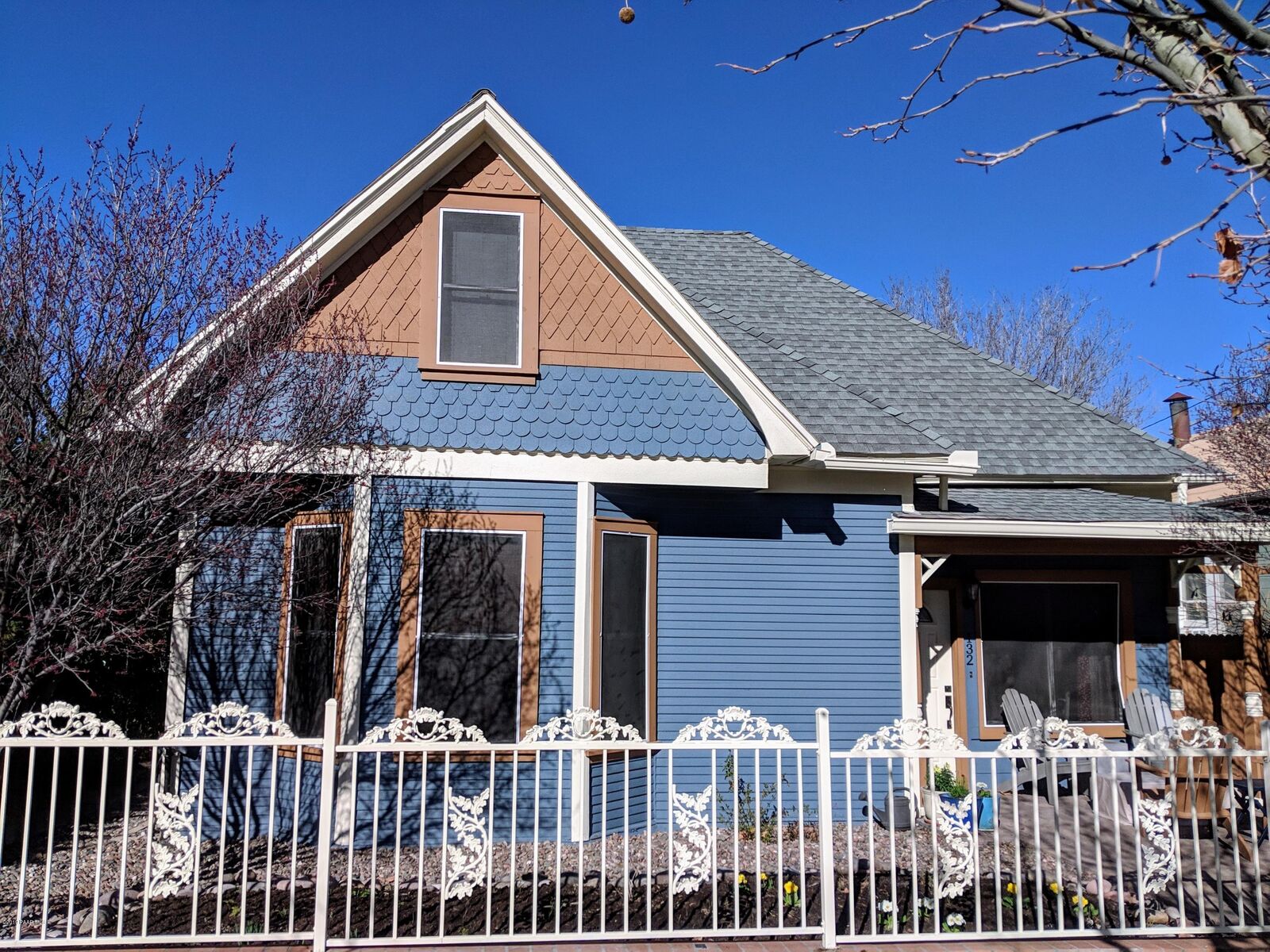 Property Photo:  132 N Pleasant Street  AZ 86301 