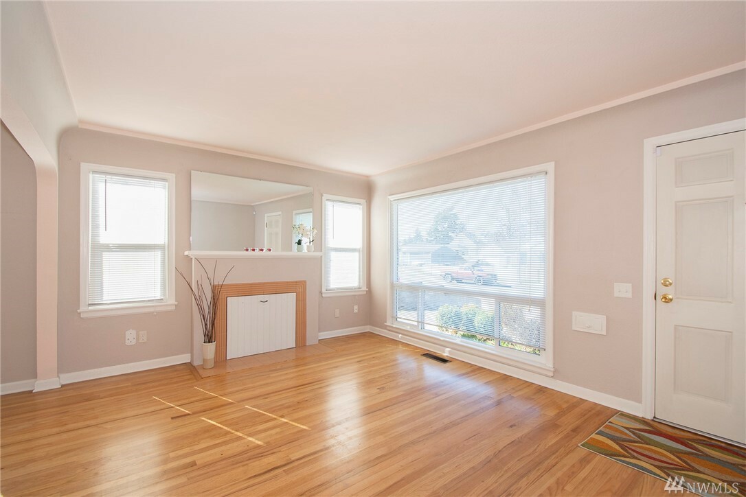 Property Photo:  6229 A St  WA 98408 