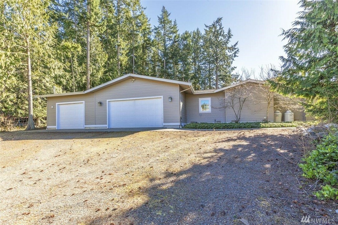 Property Photo:  66 N Palmer Dr  WA 98368 