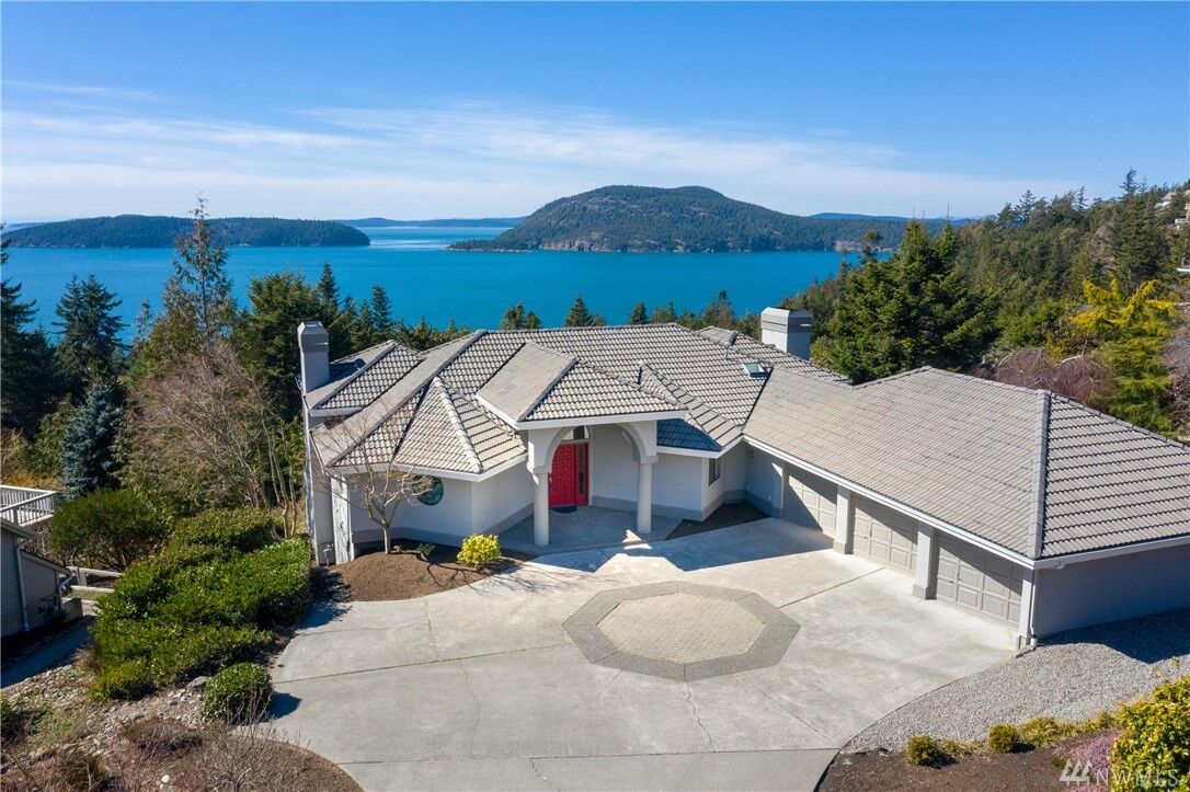 Property Photo: 11646 Pointe Place WA 98221