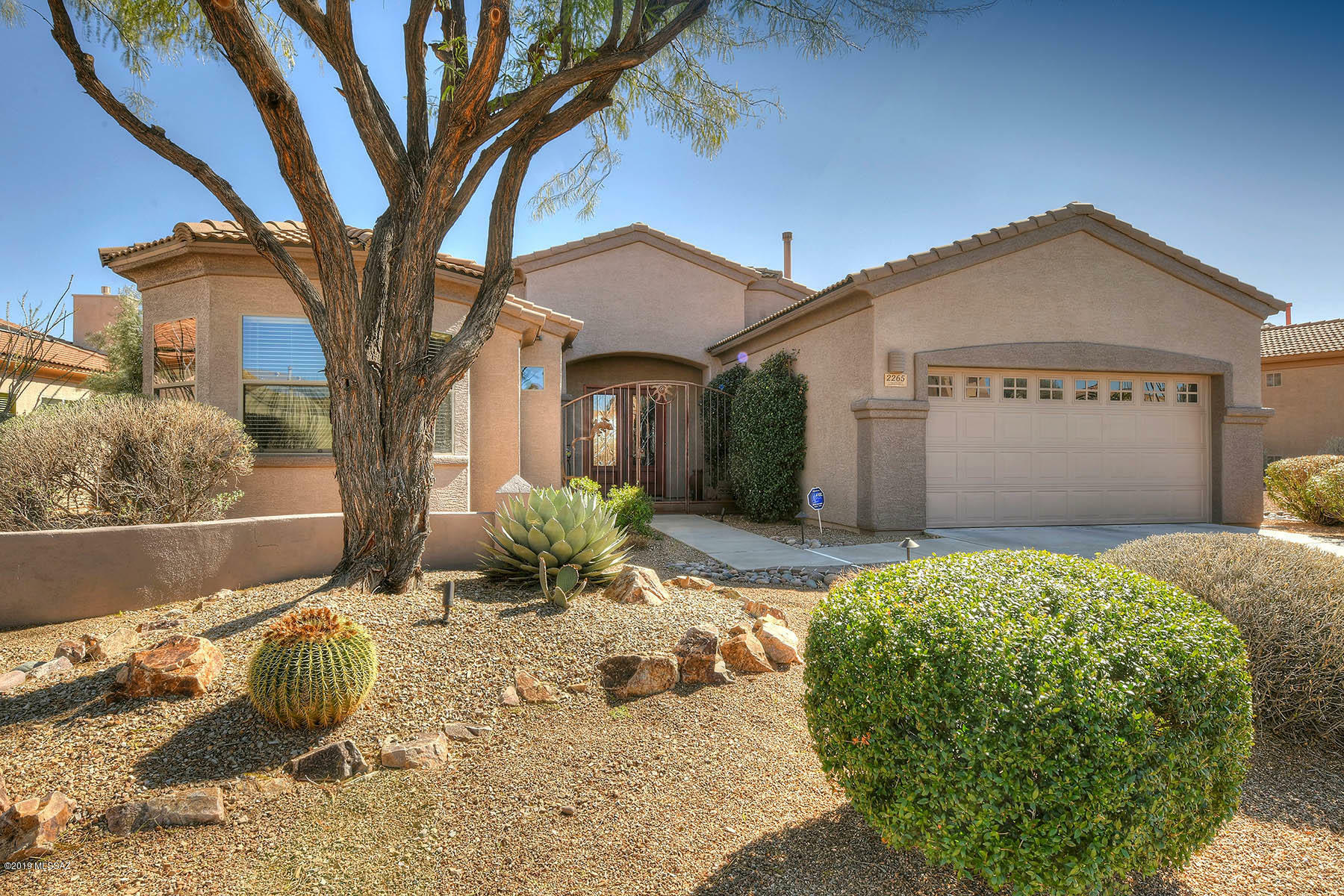 Property Photo:  2265 W Calle Cacillo  AZ 85622 