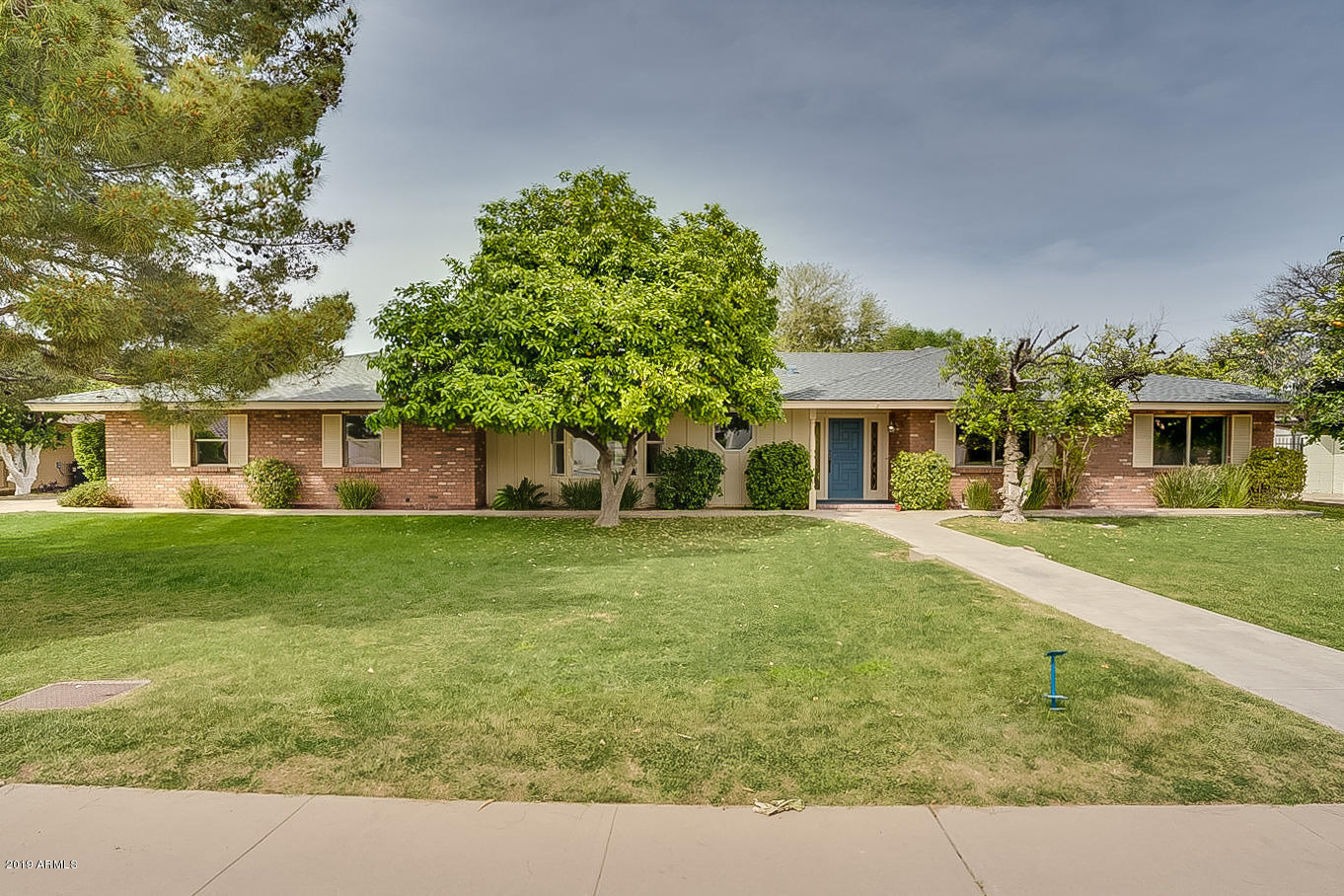 Property Photo: 1822 E Hope Street AZ 85203