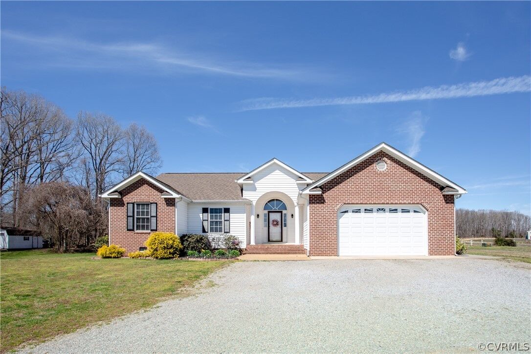 Property Photo:  19650 Dusty Hill Lane  VA 23083 