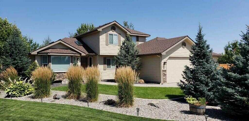 Property Photo:  8012 N Lindeke Ct  WA 99208 