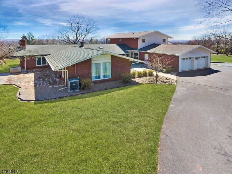 Property Photo: 150 Thatchers Hill Rd NJ 08822