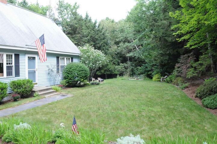 Property Photo:  13 Foliage Way  NH 03461 