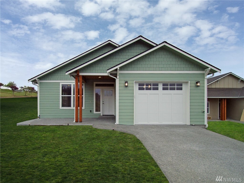 Property Photo:  11 Snowbell Ct  WA 98382 