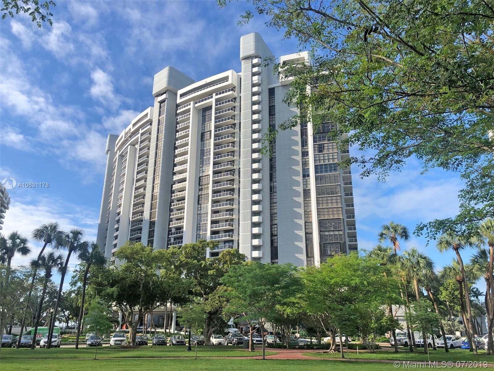 Property Photo:  9 Island Ave 615  FL 33139 