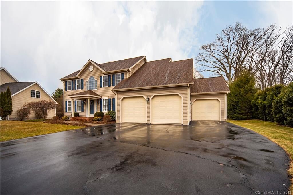 Property Photo: 38 Fairlawn Street CT 06032