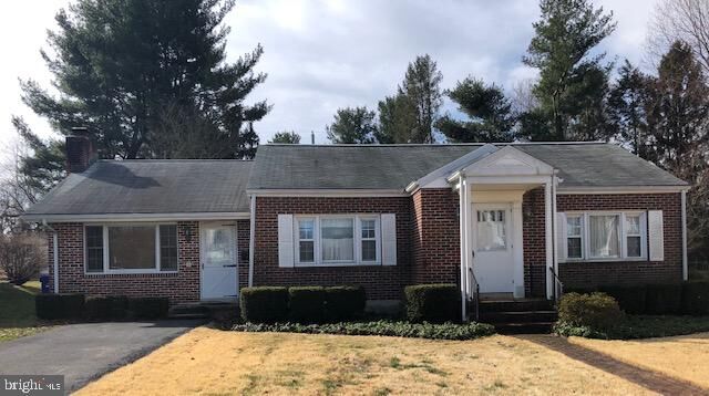 40 E Wilson Avenue  Wernersville PA 19565 photo