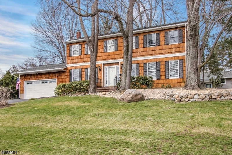Property Photo:  233 Vittorio Ct  NJ 07656 