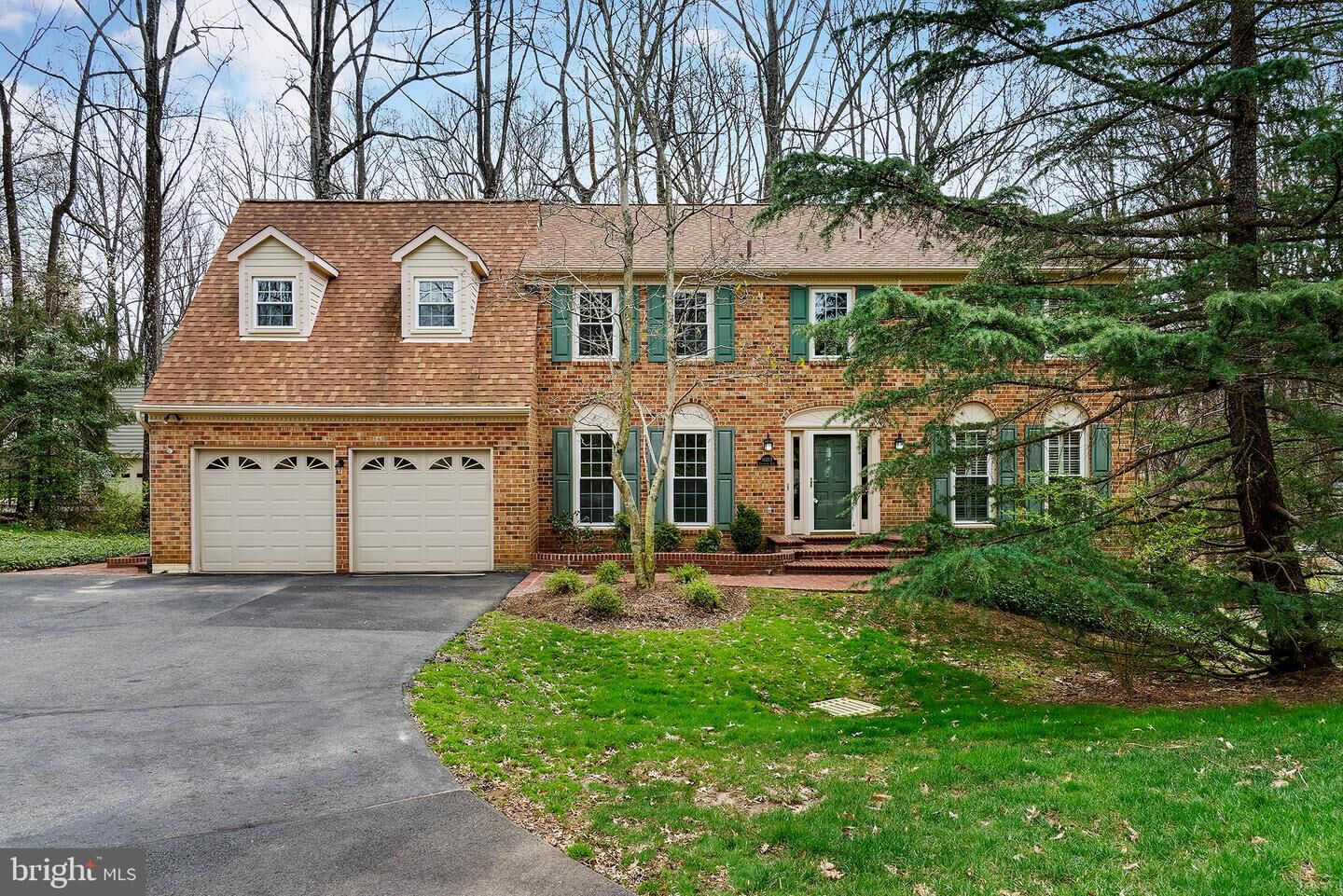 Property Photo: 11213 Cranbrook Lane VA 22124