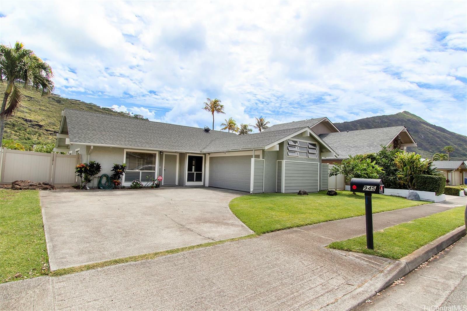 945 Waioli Street  Honolulu HI 96825 photo