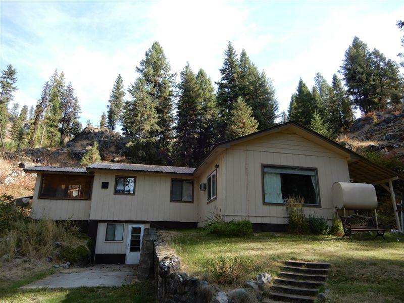 Property Photo:  2787 Deep Lake Boundary Rd  WA 99114 