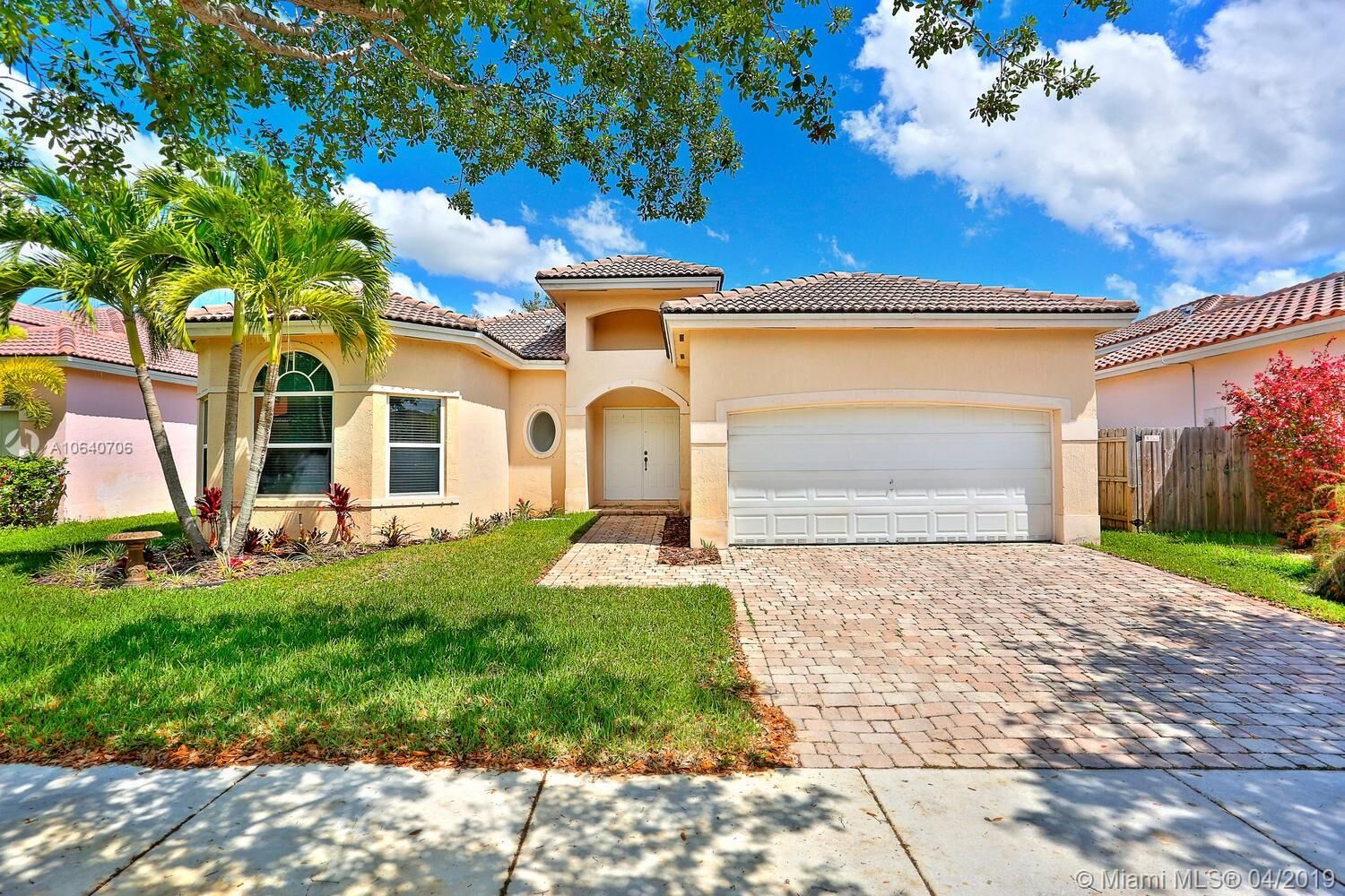 Property Photo:  1741 SE 17th Ave  FL 33035 
