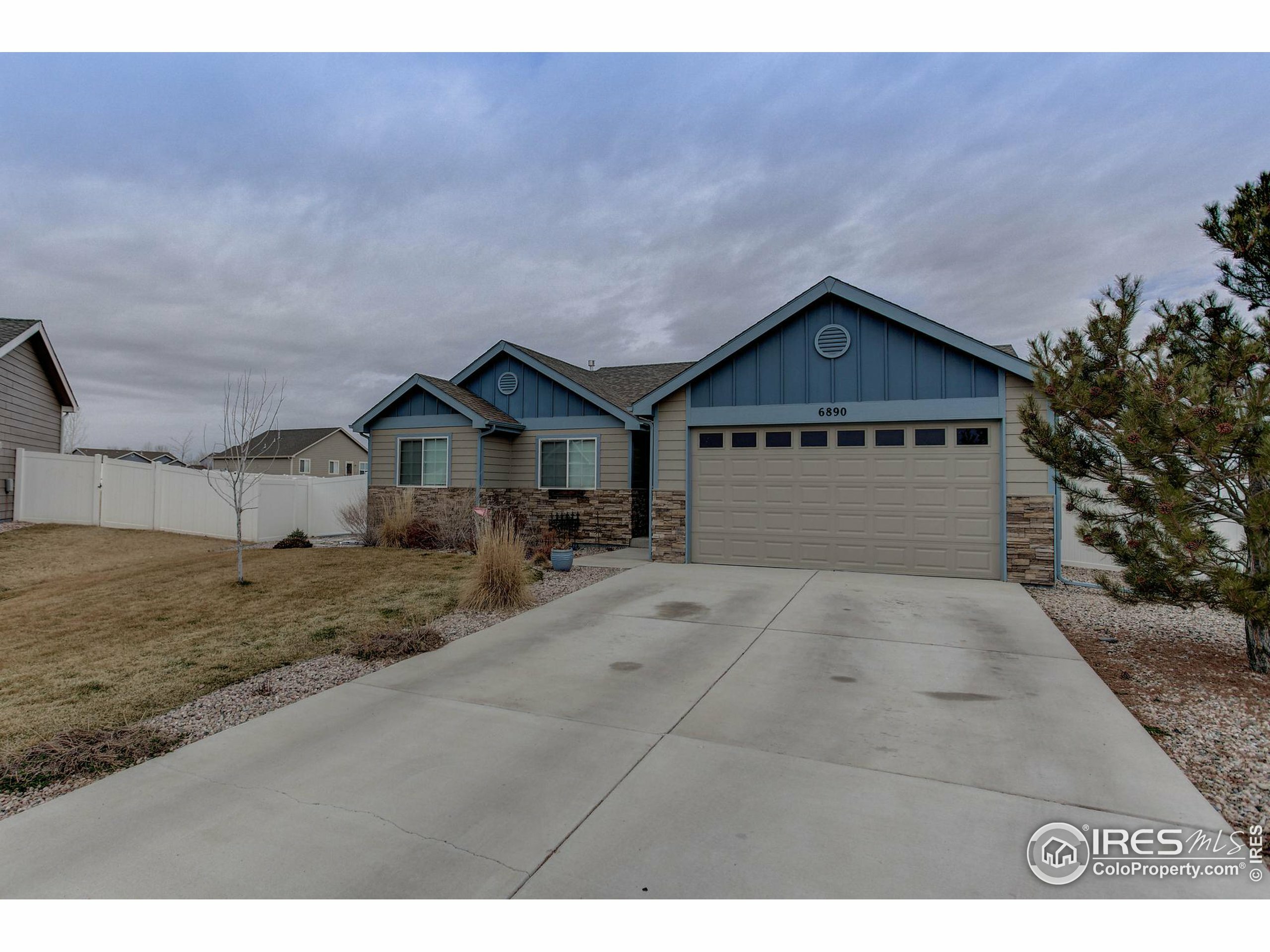 Property Photo:  6890 Mount Toll Ct  CO 80549 