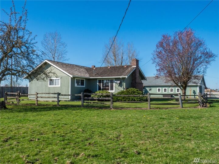 Property Photo: 46623 Enumclaw Buckley Rd WA 98022
