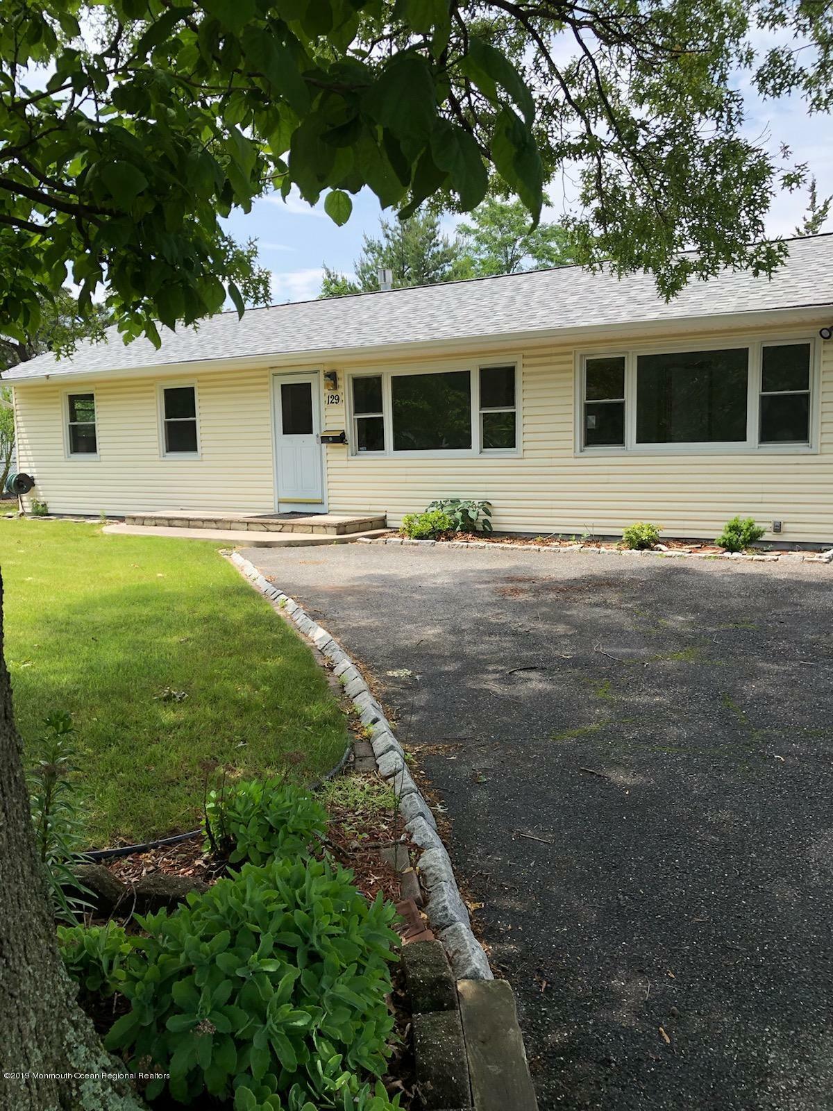 Property Photo:  129 Ashwood Drive  NJ 08723 