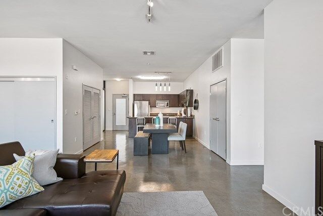 Property Photo:  435 W Center Street Promenade W 214  CA 92805 