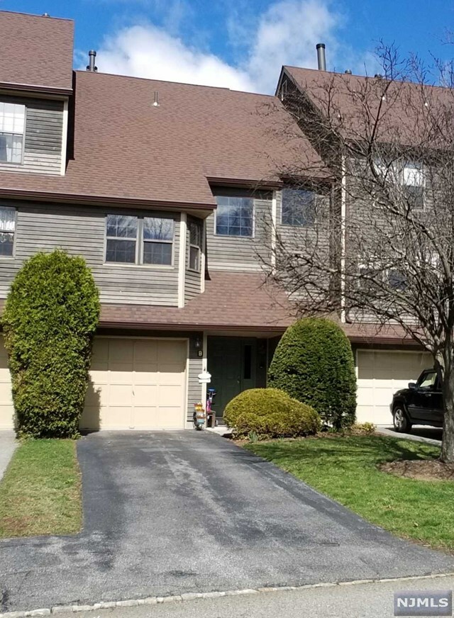 Property Photo:  25 B Foxboro Lane  NJ 07480 