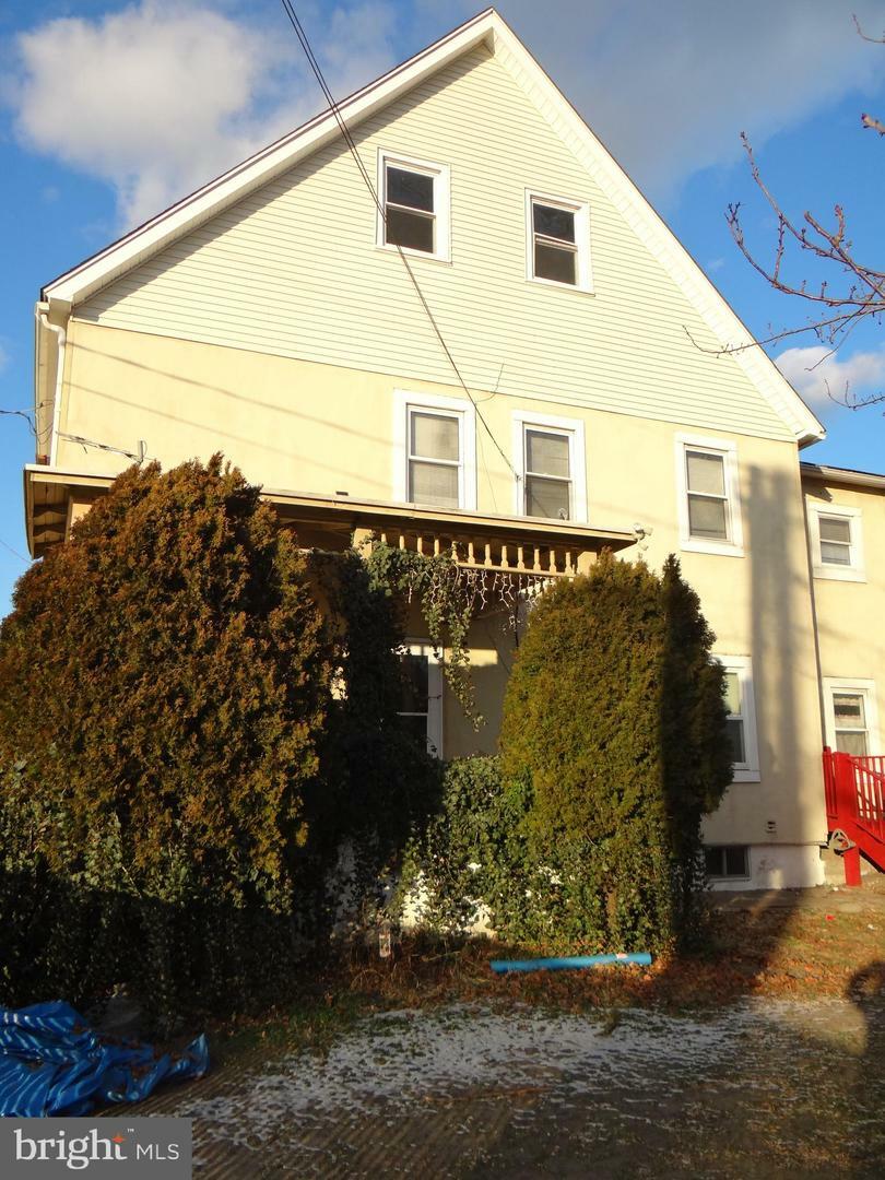 Property Photo:  52 S Railroad Avenue S  NJ 08030 