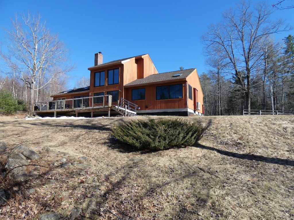 Property Photo:  98 Woodview Heights  NH 03221 