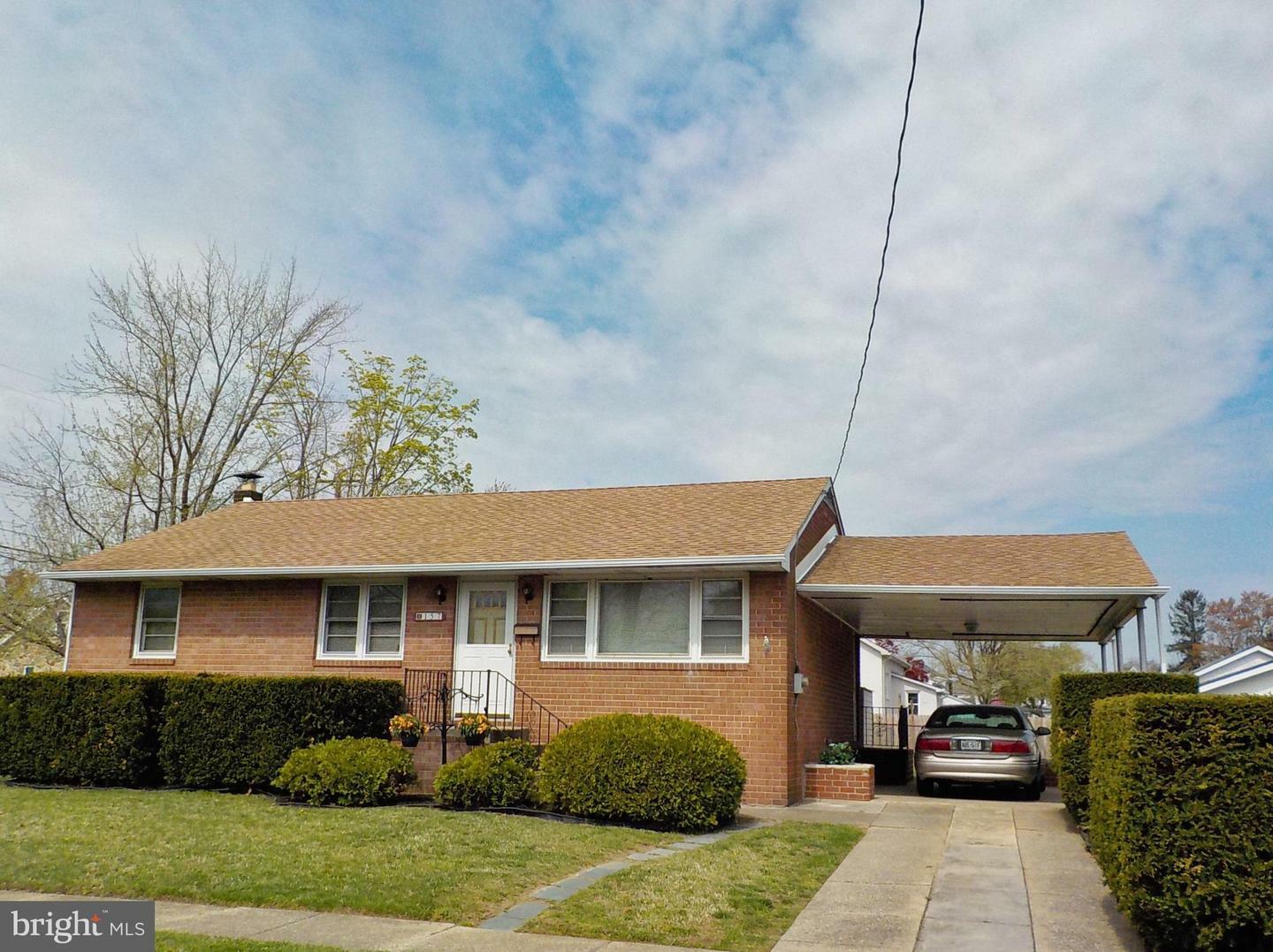 Property Photo:  157 S Poplar Street  NJ 08027 