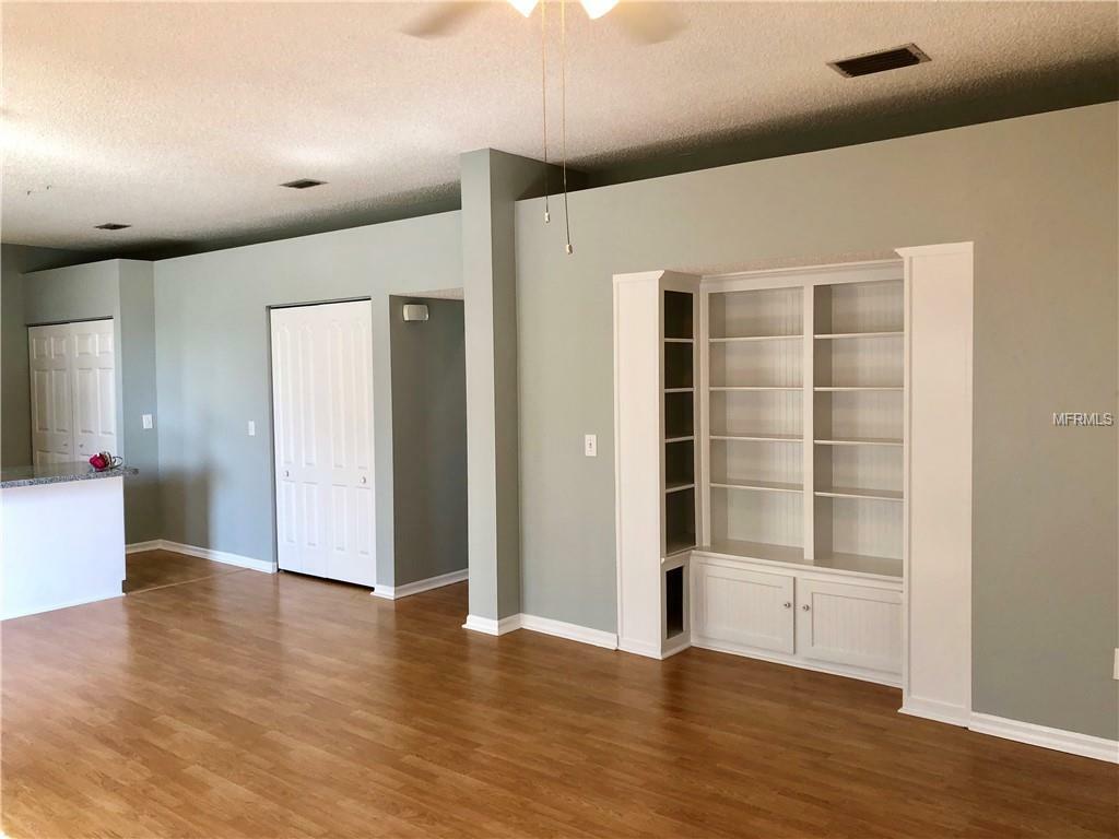Property Photo: 10318 Deepbrook Drive FL 33569