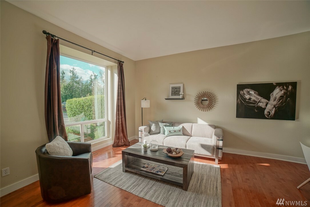 Property Photo: 1517 34th St SE WA 98372